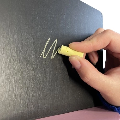 Houten kraam met accessoires voor kinderen