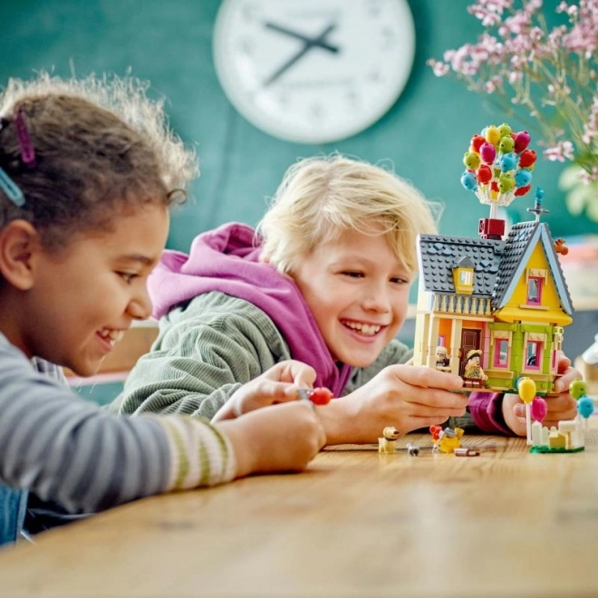 LEGO Disney 43217 Het Huis uit de Film Up