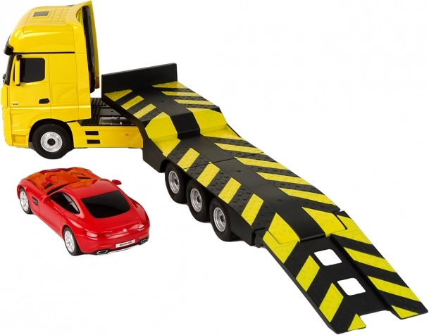Functional Lights and Rotating Trailer
