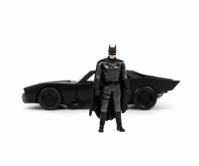 Batmobil van Batman met figuur 1:24