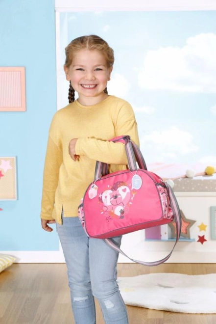 Comfortable to carry over the shoulder or in hand