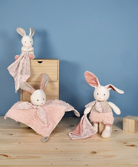 Doudou geschenkset - Pluchen konijntje met roze deken van BIO katoen