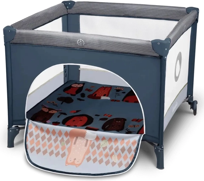 Breathable mesh sides and zippered entry
