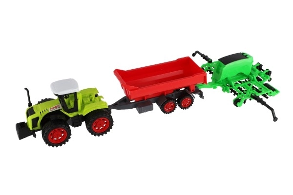 Tractor met aanhanger en hekken