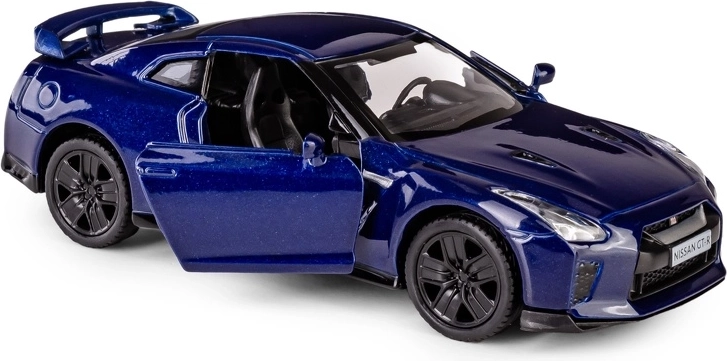 Openslaande deuren en gedetailleerd interieur