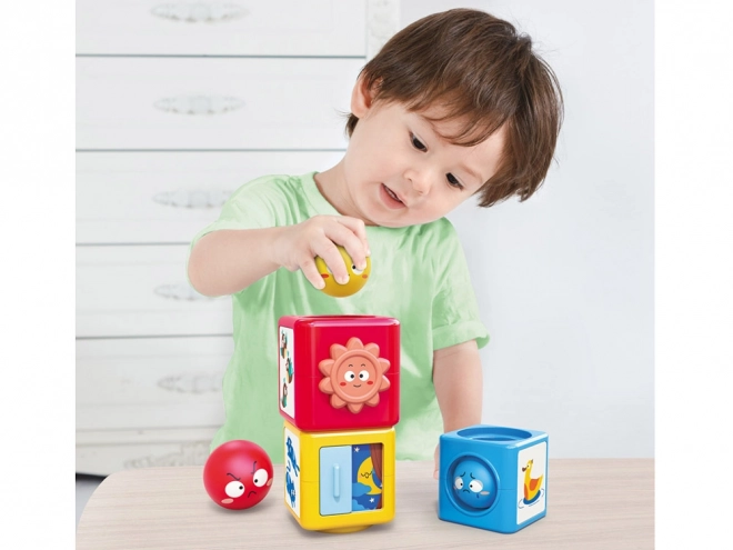 Bunte Bauklötze und Sortierturm für Kinder