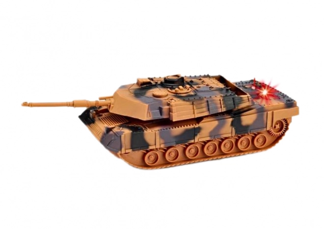 Interactieve tank met beweegbare toren