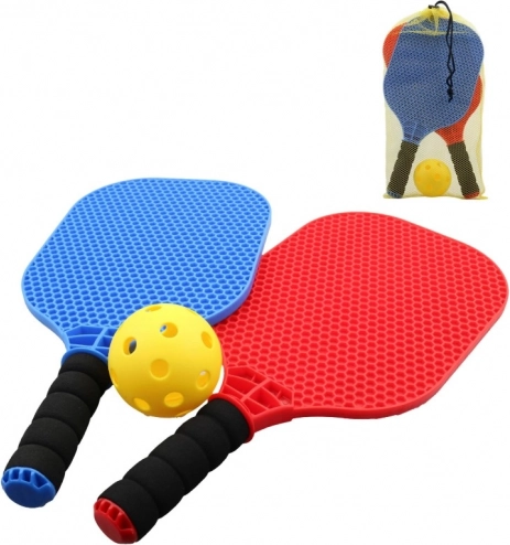 Palletjes met ballen voor kinderen