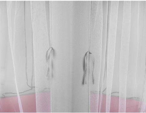 Delicate curtains with bows