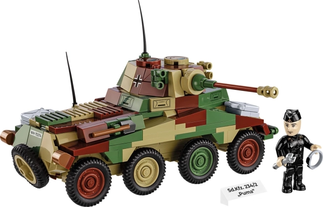 Movable turret, gun, and wheels