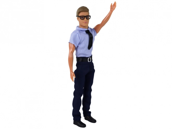 Pop Kevin in Elegante Kleding
