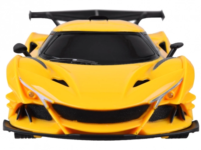 Raceauto met afstandsbediening en accessoires – Geel