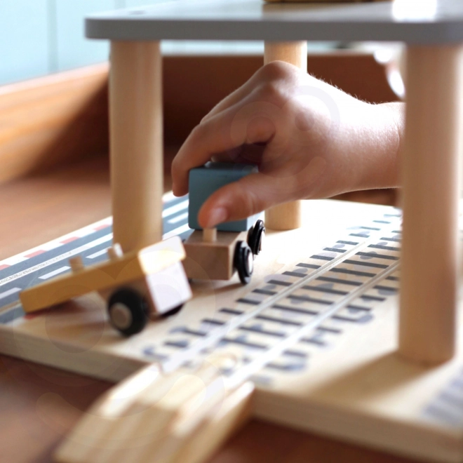 Tooky Toy Wooden Port Crane Set