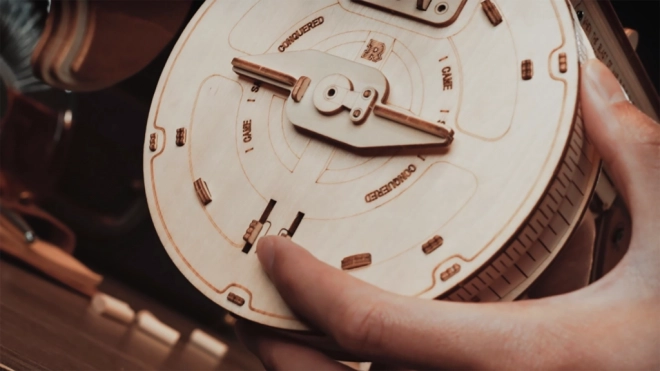 RoboTime 3D Houten mechanische puzzel Thompson Mitrailleur