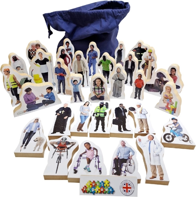 Figurines en bois Les gens autour de nous - 33 pièces