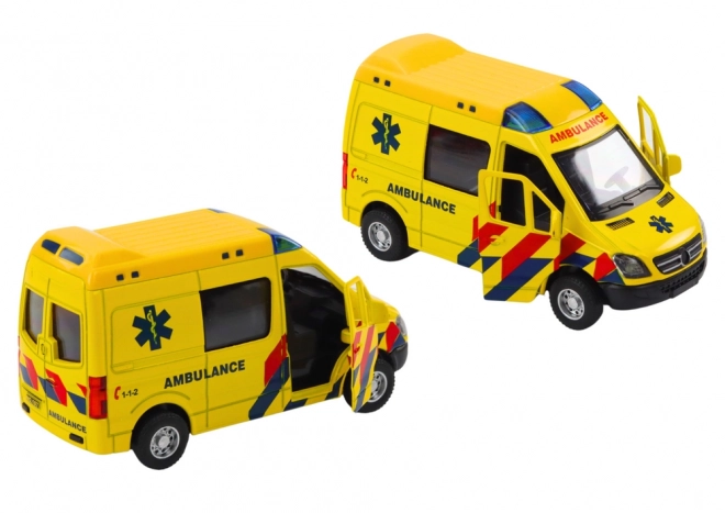 Modèle d'ambulance 1:32 avec portes ouvrantes et effets lumineux et sonores - jaune