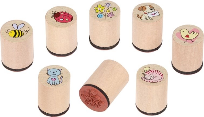 Sturdy wooden build and clean impression