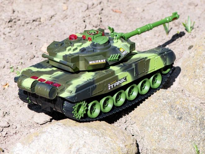 Militaire tank op afstandsbediening met bos camouflage