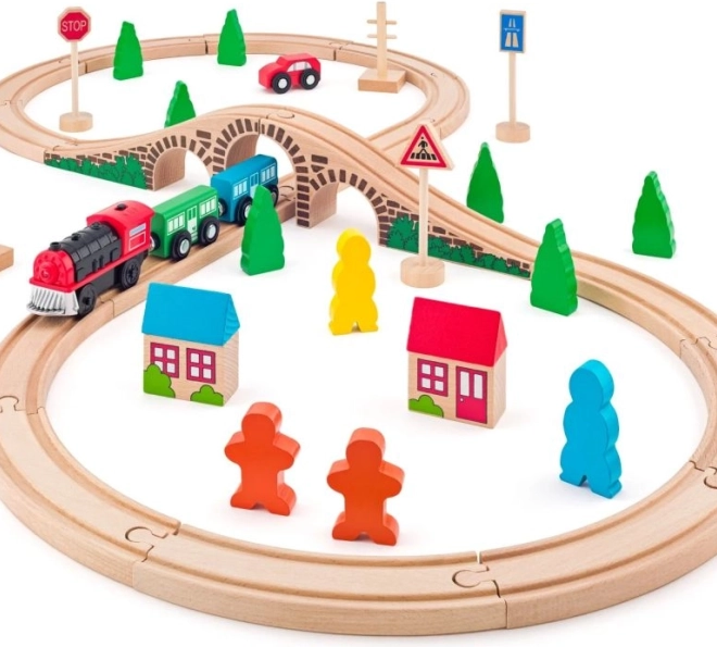 Woody Figure-Eight Train Set with Electric Engine