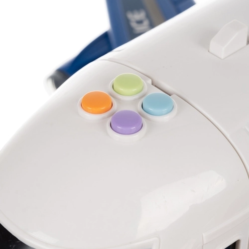 Light and sound effects for realistic fun