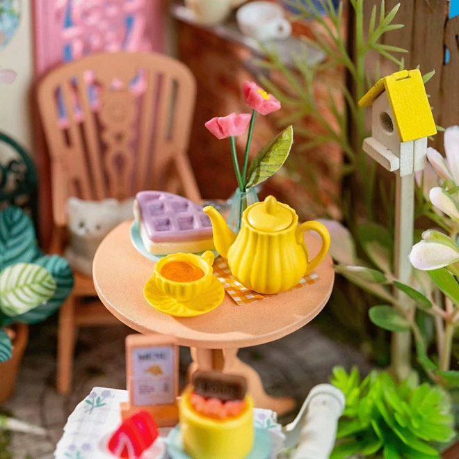 Miniatur-Teeecke