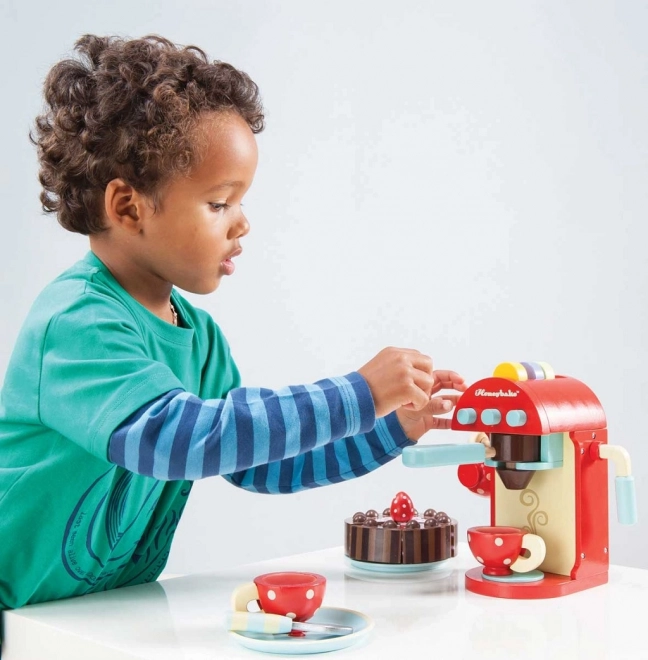 Favorise l’imagination et les compétences sociales