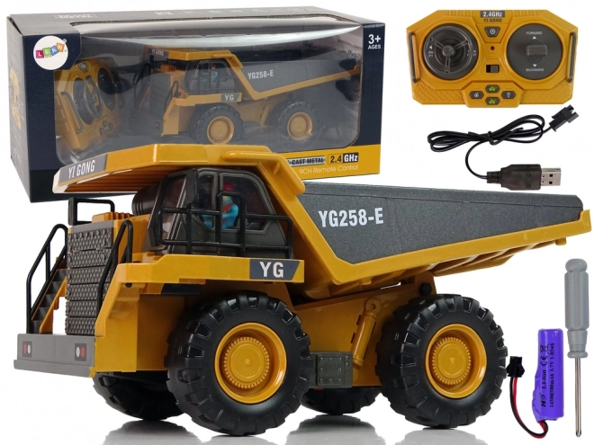 2.4 G op afstand bestuurbare kiepwagen met aanhanger
