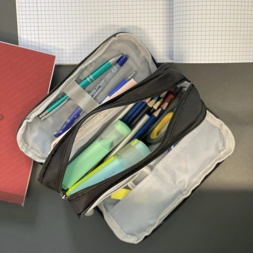 black three-compartment pencil case Maaleo