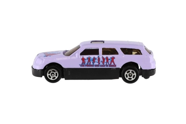 Voiture en métal 7cm dans une boîte