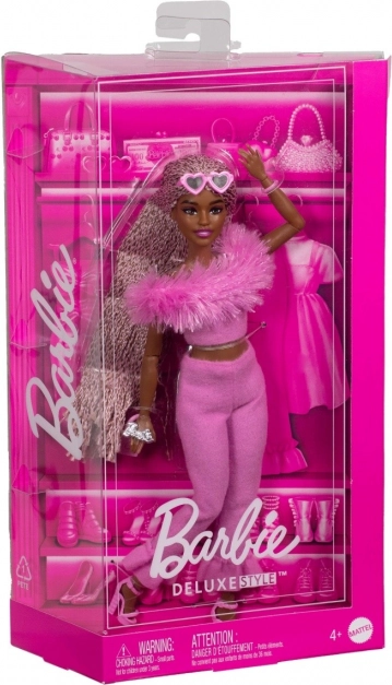 Poupée Barbie Deluxe Style en ensemble rose avec fausse fourrure