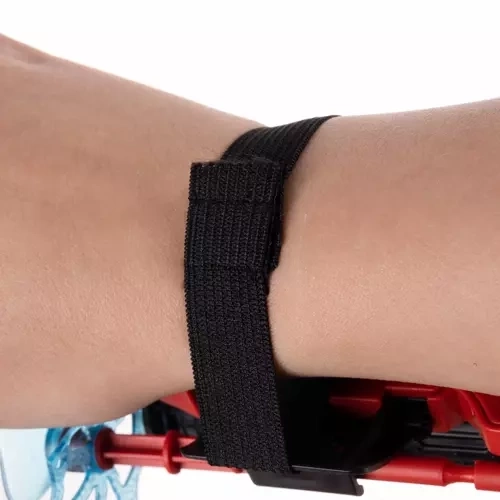 Netzwerfer mit Handschuh und 3 Pfeilen