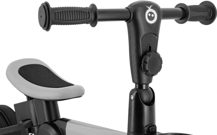 Groeit mee dankzij het verstelbare zadel