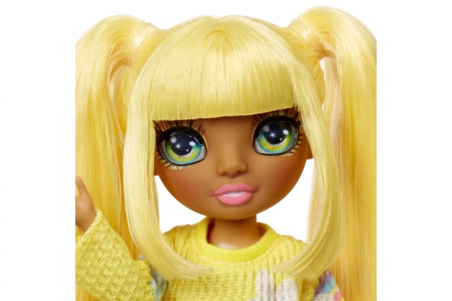 Rainbow High Junior Modepop in pyjama - Sunny Madison