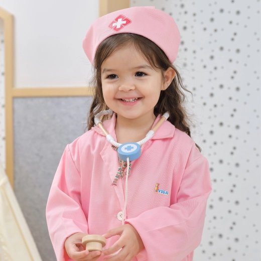 Encourages role-play, empathy, and communication