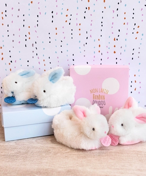 Doudou Roze Konijnen Slofjes met Ratels 0-6 maanden