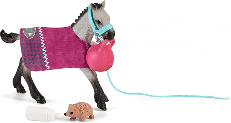 Special play ball for foals