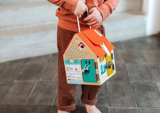 Lilliputiens – houten huisje met sloten