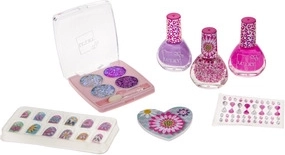 Peel-off nail polishes for easy removal