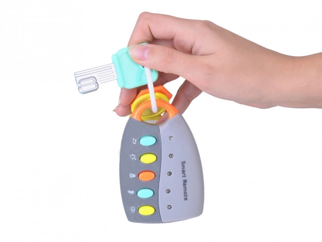 Lightweight and fits little hands
