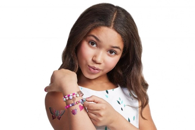 Armbanden en tatoeages, bloemen