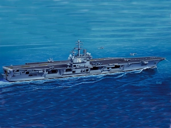 Maquette en plastique du porte-avions USS Ronald Reagan