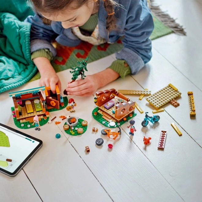 LEGO Friends 42624 Gezellige hutjes op het avonturenkamp