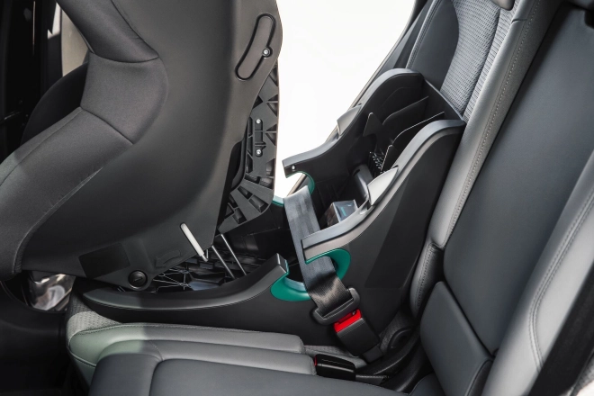 Installation facile dans toute voiture
