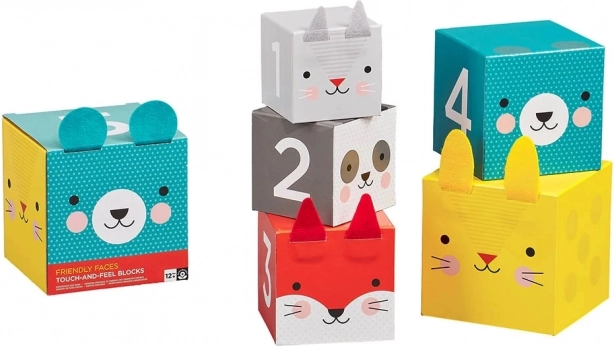 Petit Collage Tour avec cubes et animaux