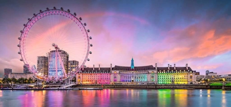 Indrukwekkend panorama van Londen in levendige kleuren