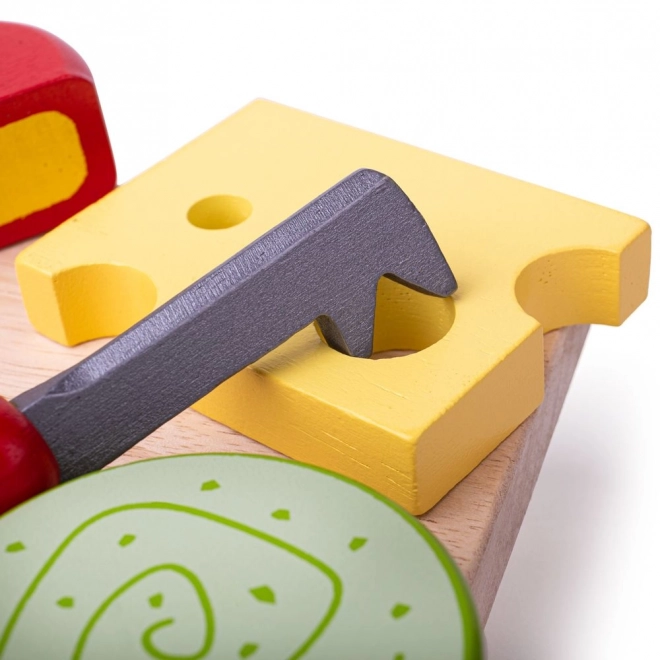 Bigjigs Toys Holz-Käse-Set auf Brett