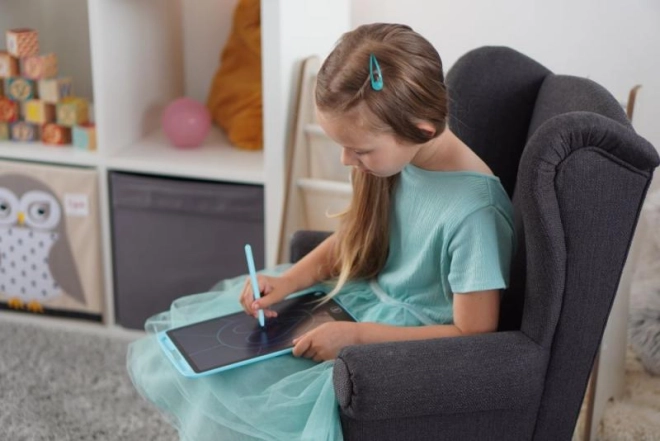 Lightweight and safe for kids