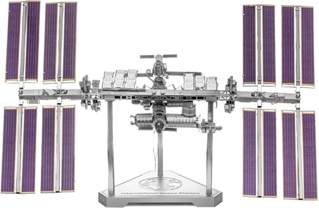 METAL EARTH 3D-puzzel Internationaal Ruimtestation (ICONX)