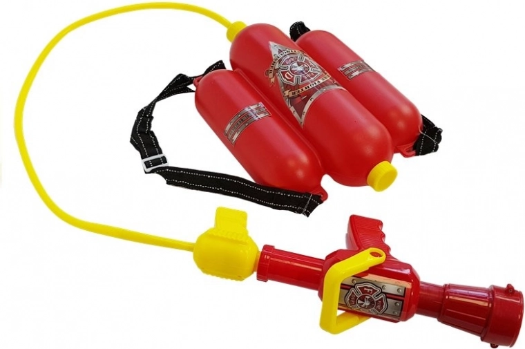 Water “fire extinguisher” for realistic play