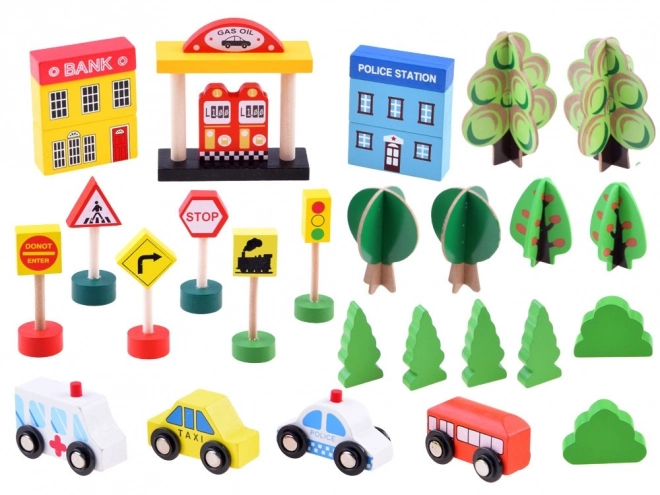 Grote set houten treinbaan met batterij-aangedreven locomotief